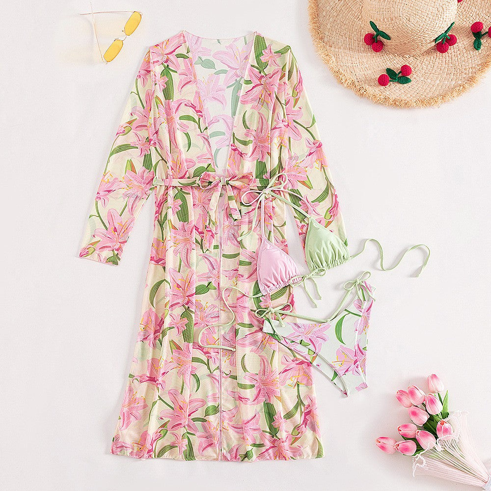 Printed long sleeved sunscreen three piece bikini set