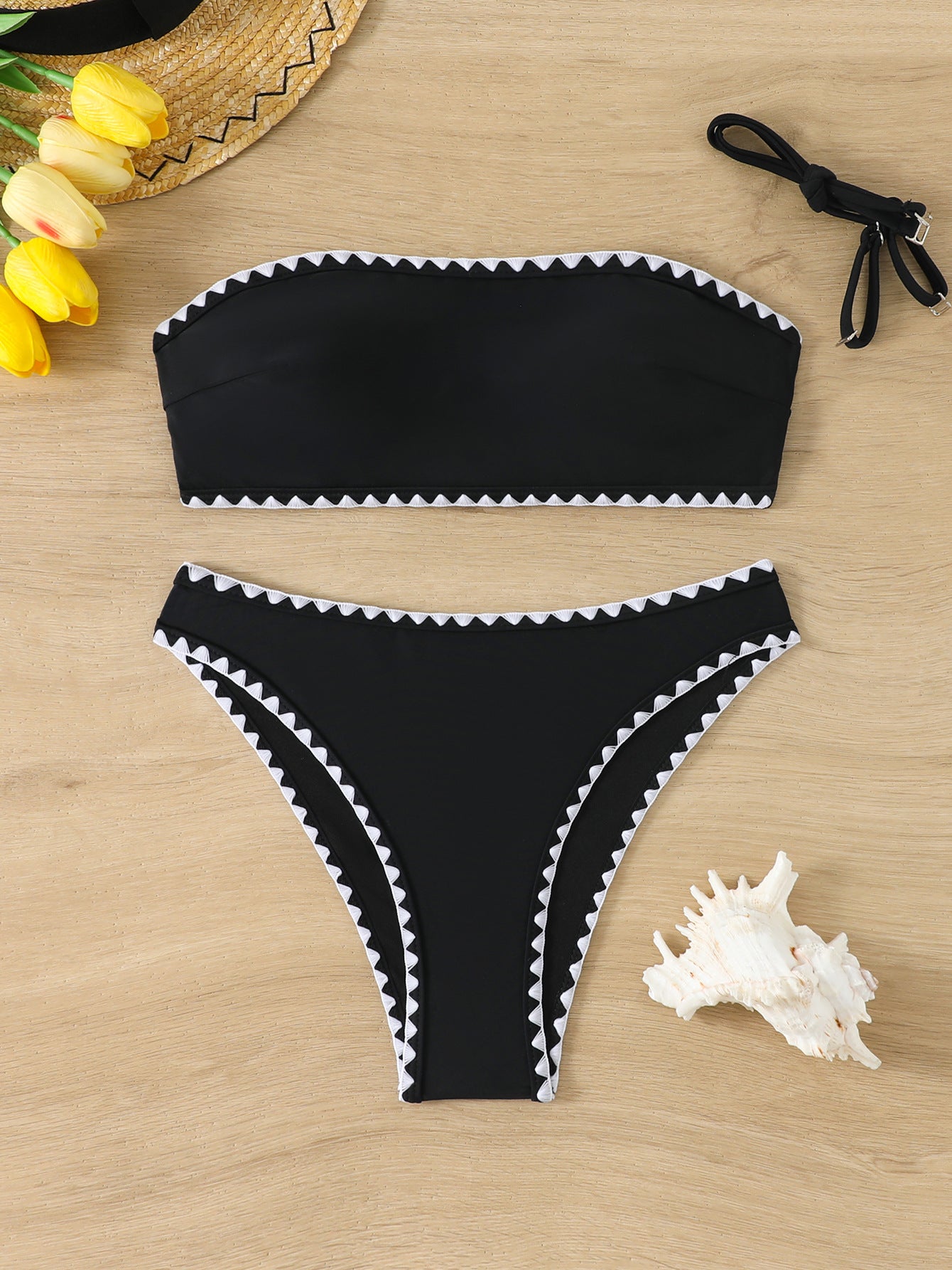 Swimsuit women's split body strapless