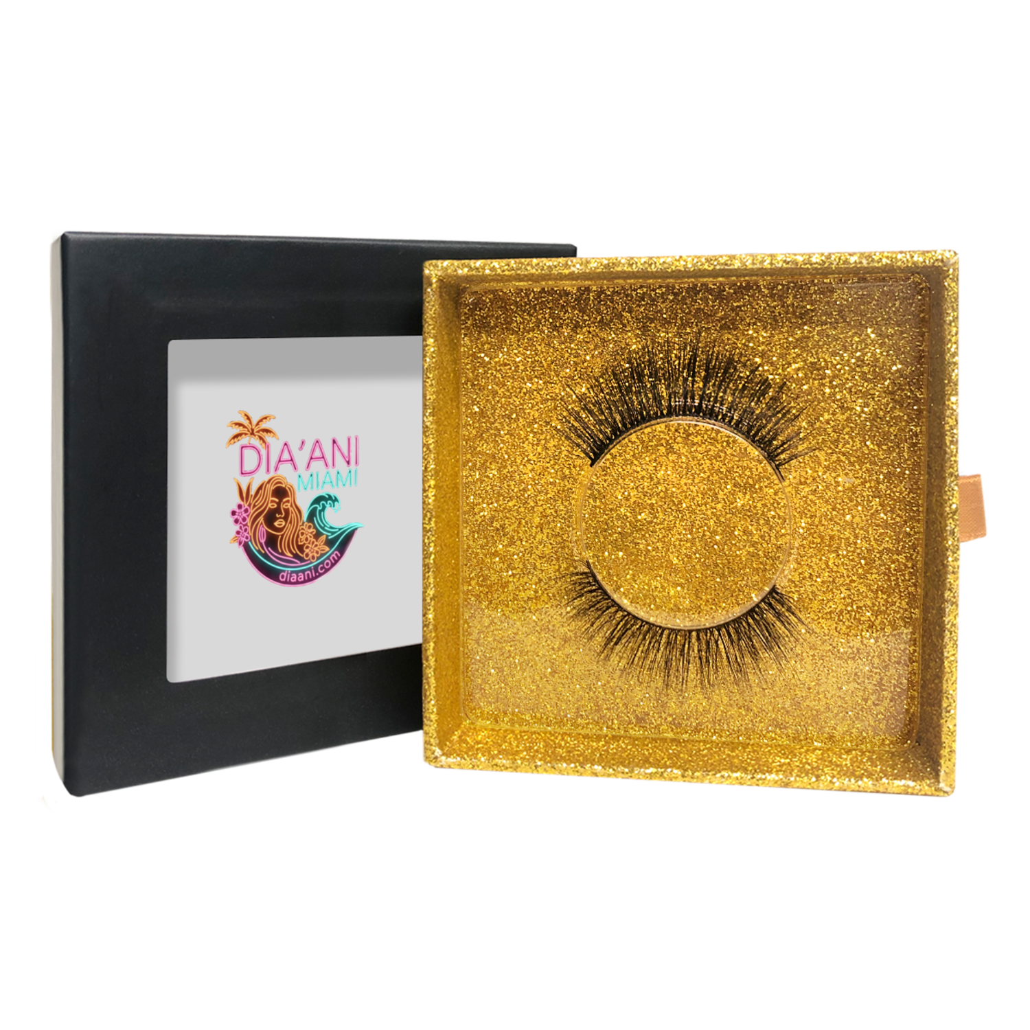viaGlamour image of a Eyelashes